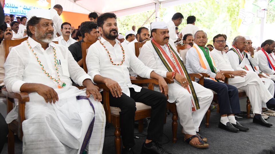 బీసీ రిజర్వేషన్లపై ఢిల్లీలో ధర్నా : బిల్లును ఆమోదించే వరకు మా పోరాటం ఆగదు – సీఎం రేవంత్ రెడ్డి